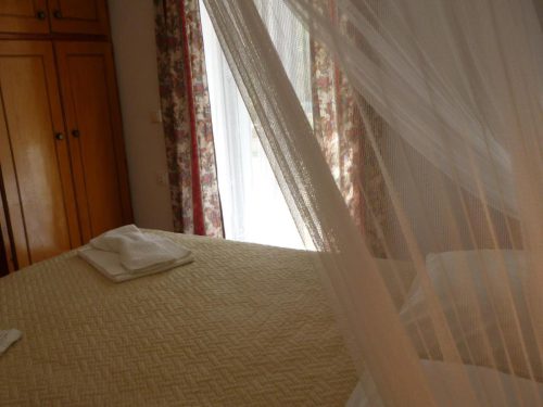 Cozy Apartments in Corfu Kerkyra in Affordable price next to the sea for families and couples in Agios Georgios Pagon